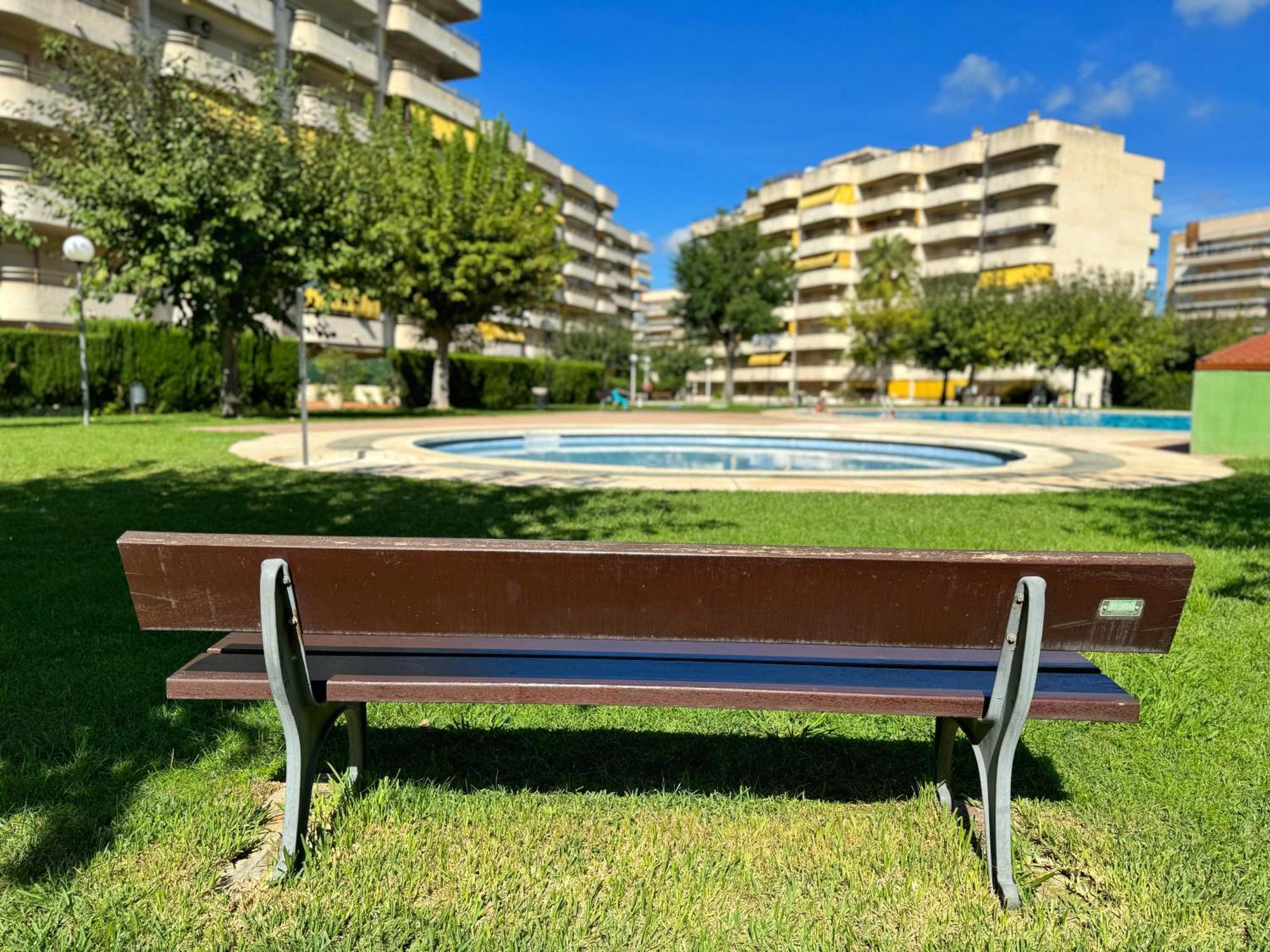 Апартаменти Domuum Holidays - Cordoba Салоу Екстер'єр фото